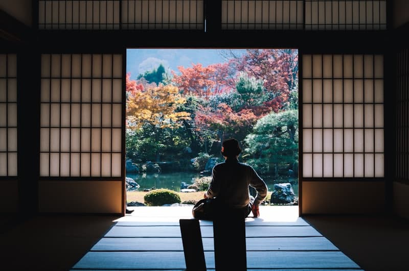 民泊の「不適切な管理」行政処分Q&A｜管理業者と届出者の責任の分界点